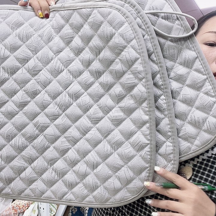 毛绒啦咯啦咯啦咯啦咯啦