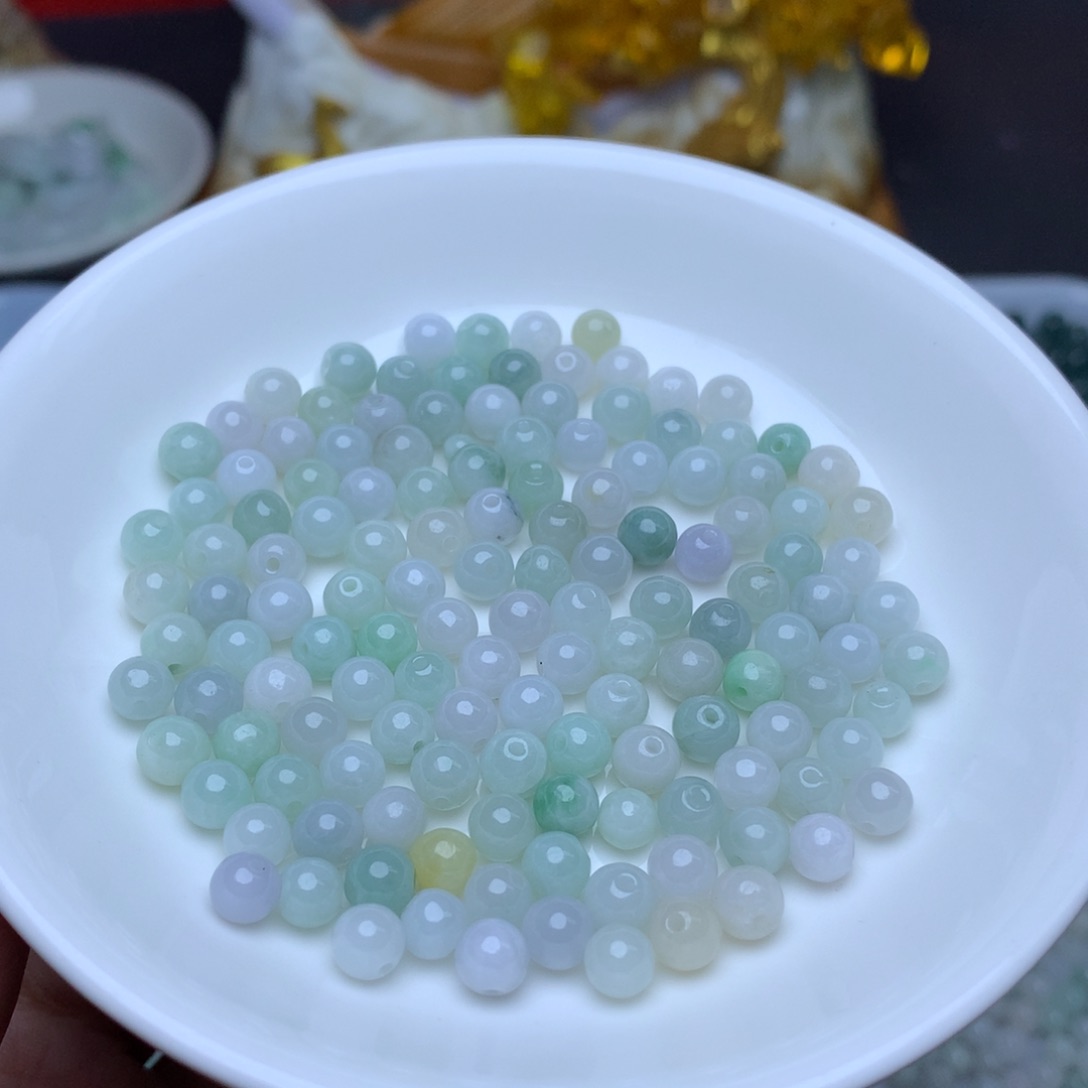 【闪购商品】翡翠手链未镶嵌卡5.4绿白100个