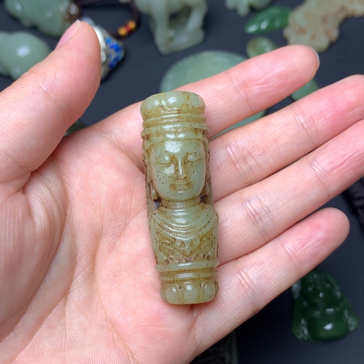 和田玉颈饰未镶嵌