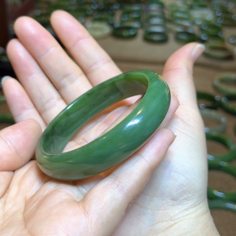 和田玉（碧玉）手镯未镶嵌
