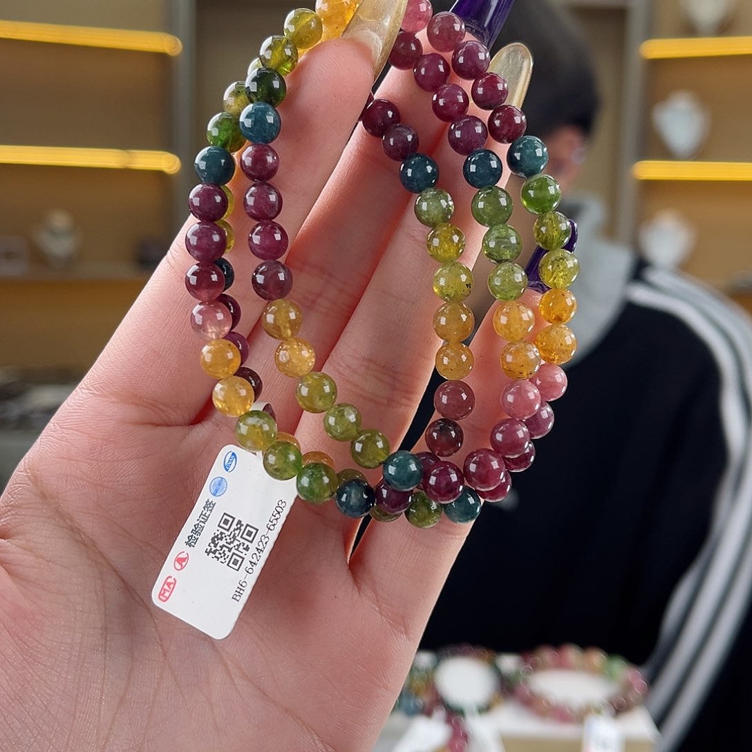 碧玺碧玺6mm（多样性发一件未镶嵌