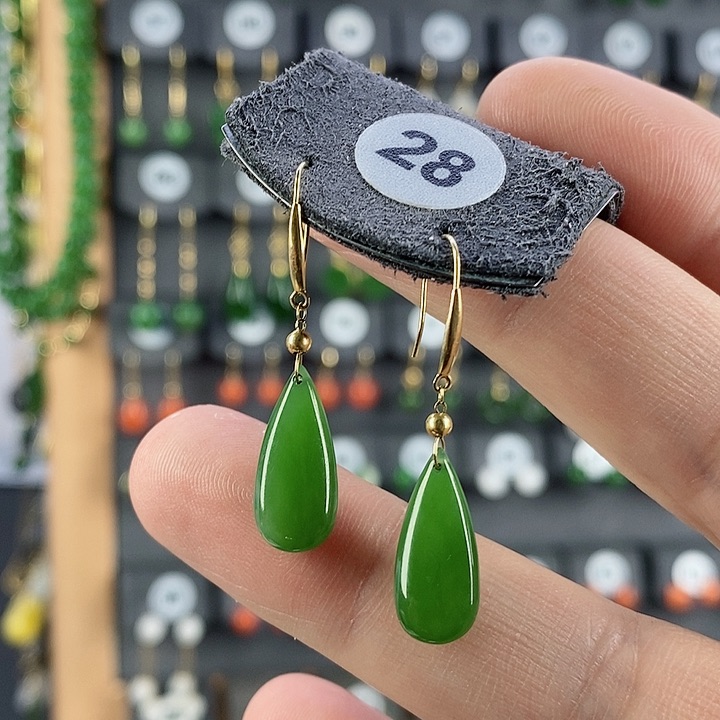 和田玉耳饰18K金镶嵌