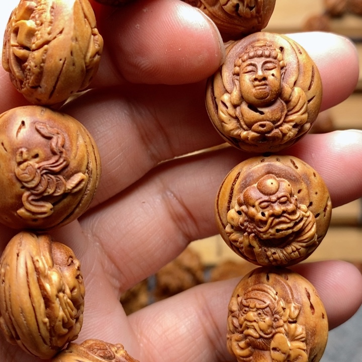 桃核雕刻神仙会手牌