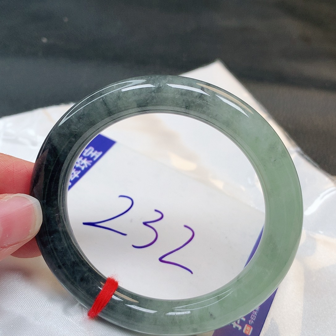 翡翠手镯未镶嵌232号