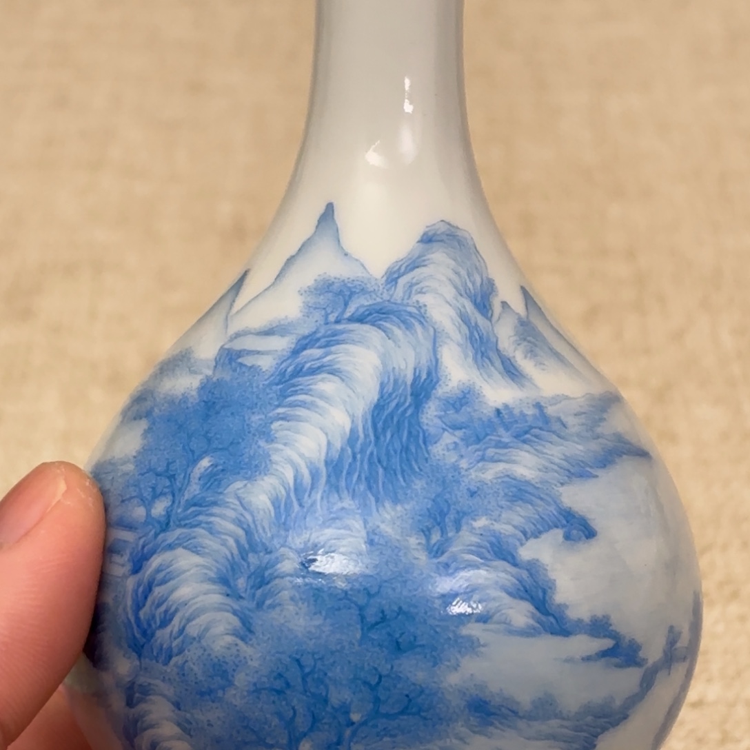 陶摆件珐琅彩蓝料山水人物胆瓶