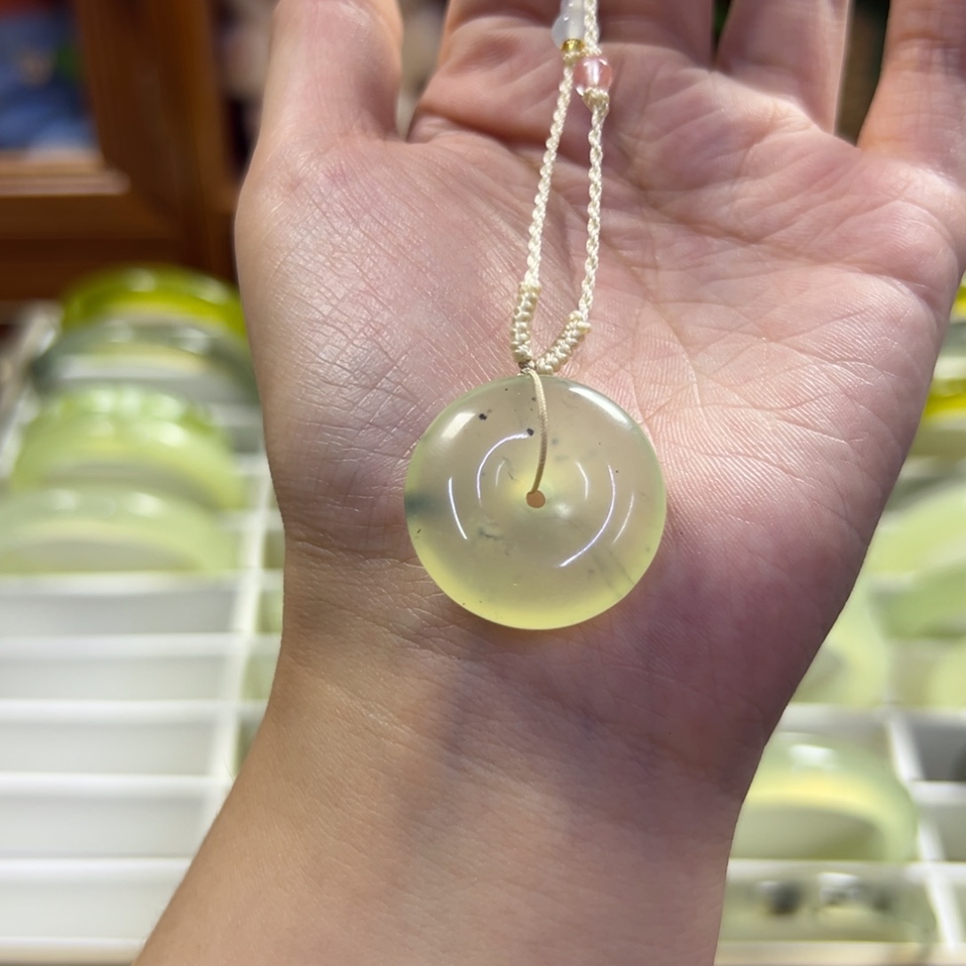 蛇纹石玉未镶嵌手镯224