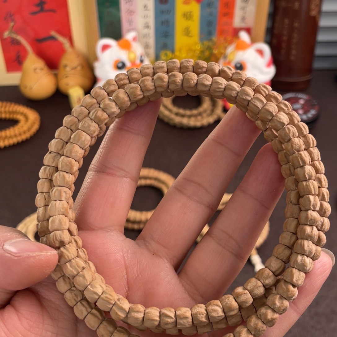 柏香籽/百香籽吊坠粉油皮 多棱莲花顺 走色快6.5mm