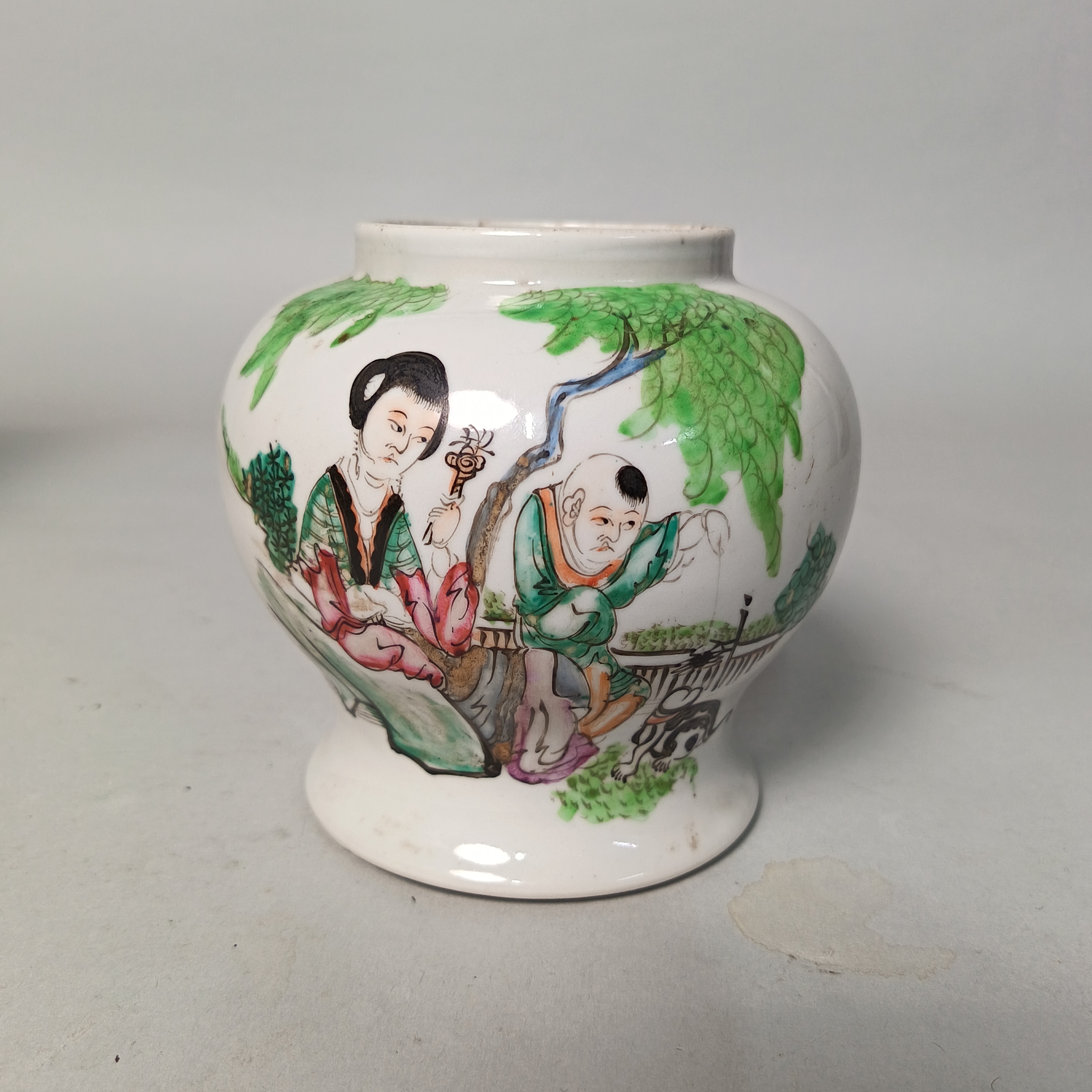 【010021206】民国 粉彩人物罐