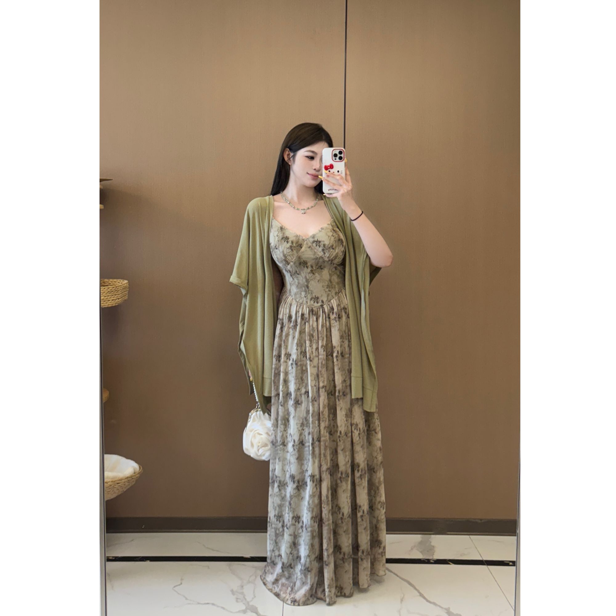 白77-大码女装复古森系V领碎花网纱吊带连衣裙蝙蝠袖开衫12572