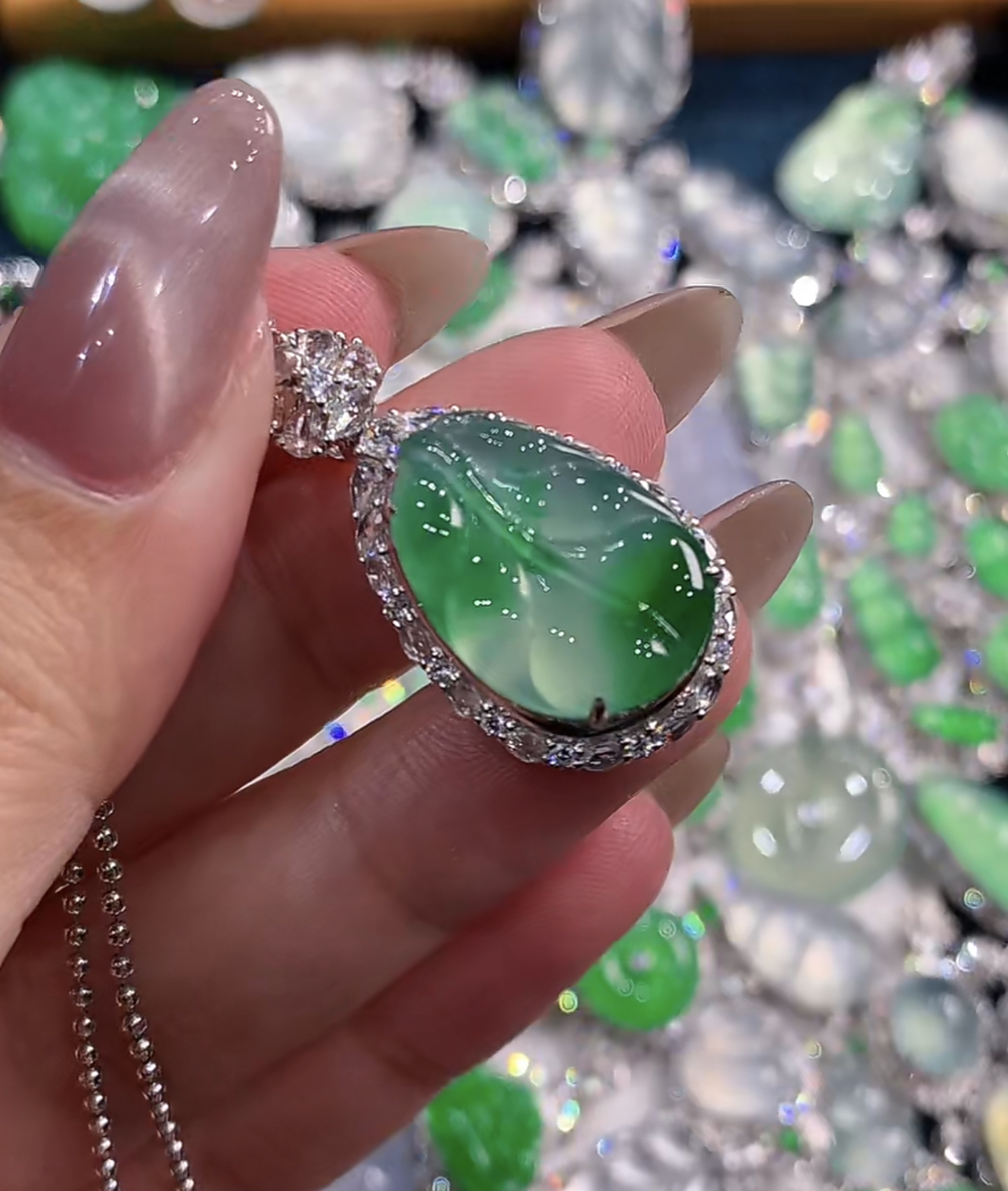 天然缅甸翡翠叶子