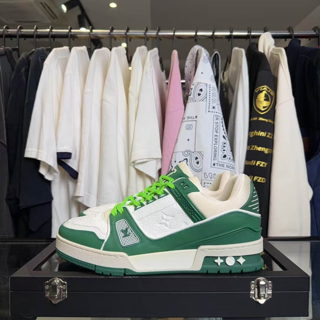 未使用 LouisVuitton/路易威登 trainer白绿板鞋 尺码：39.5码