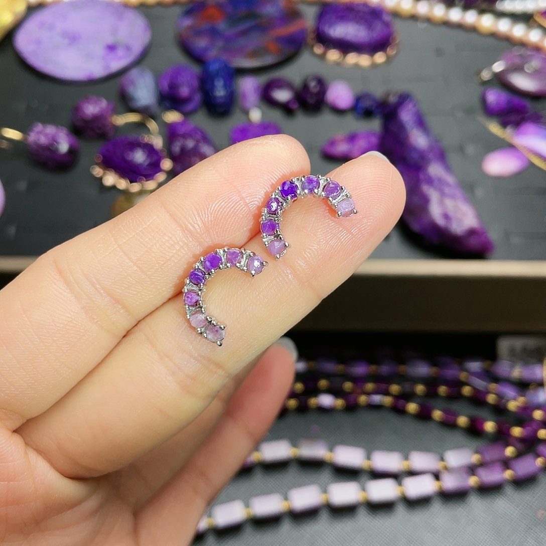 苏纪石（舒俱来）耳钉银S925镶嵌