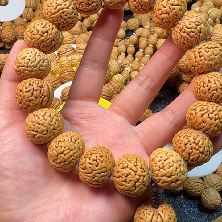 吊坠桃核老树苹果