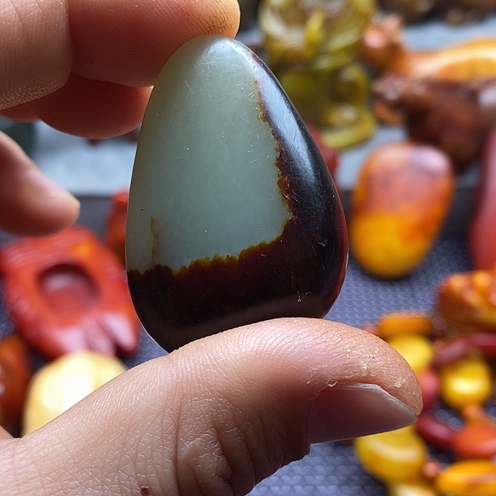 未镶嵌蛇纹石玉颈饰醉***马