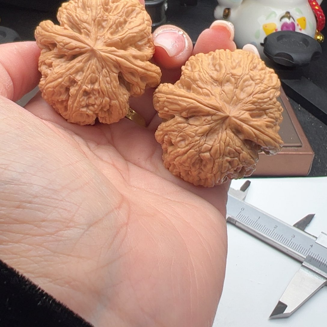 文玩核桃把件粗筋43