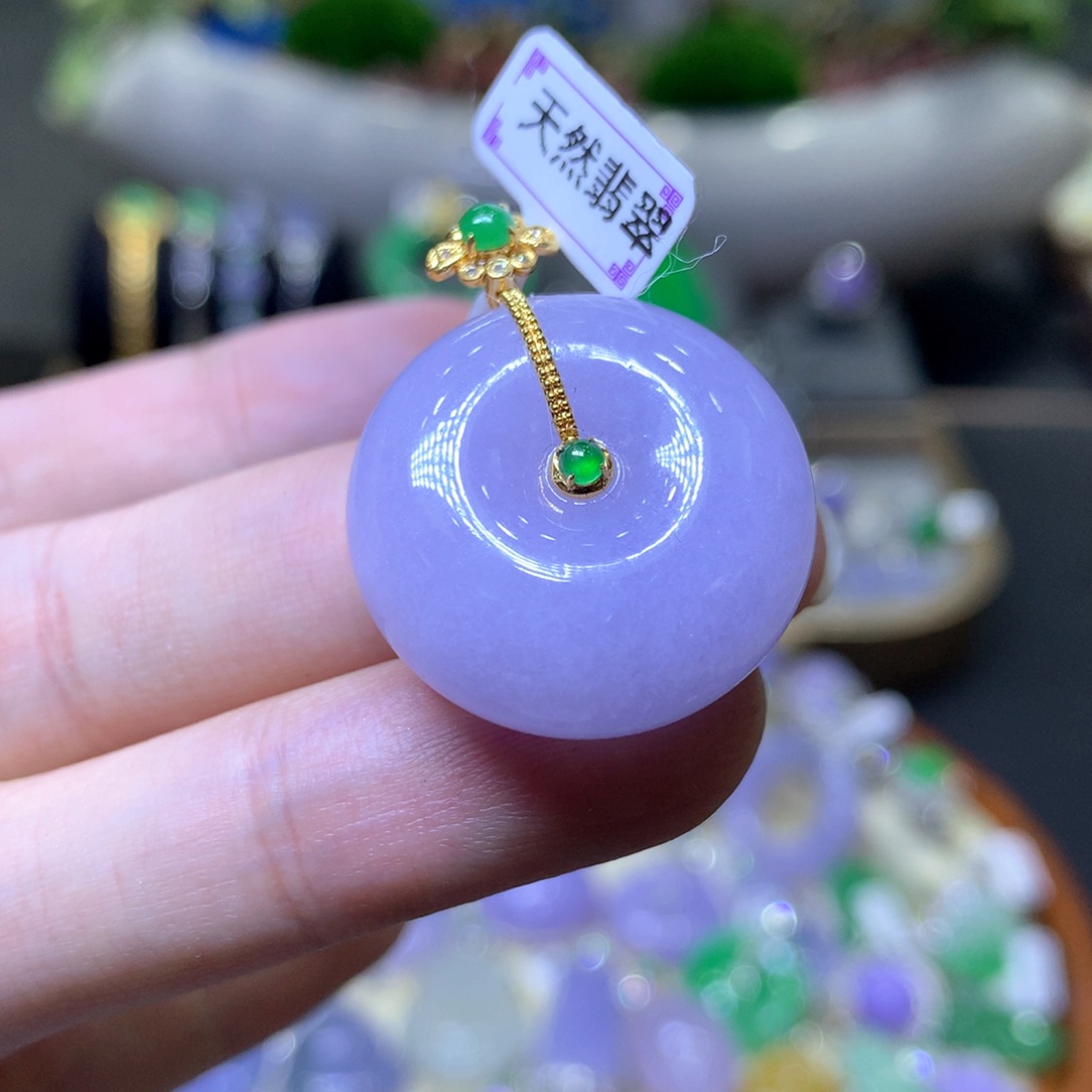 【闪购商品】翡翠颈饰18K金镶嵌翡翠吊坠项链