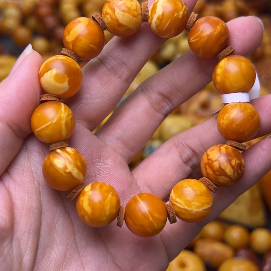 蜜蜡未镶嵌珠宝奇石14