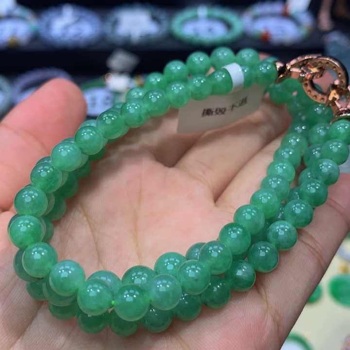 翡翠手链未镶嵌翡翠