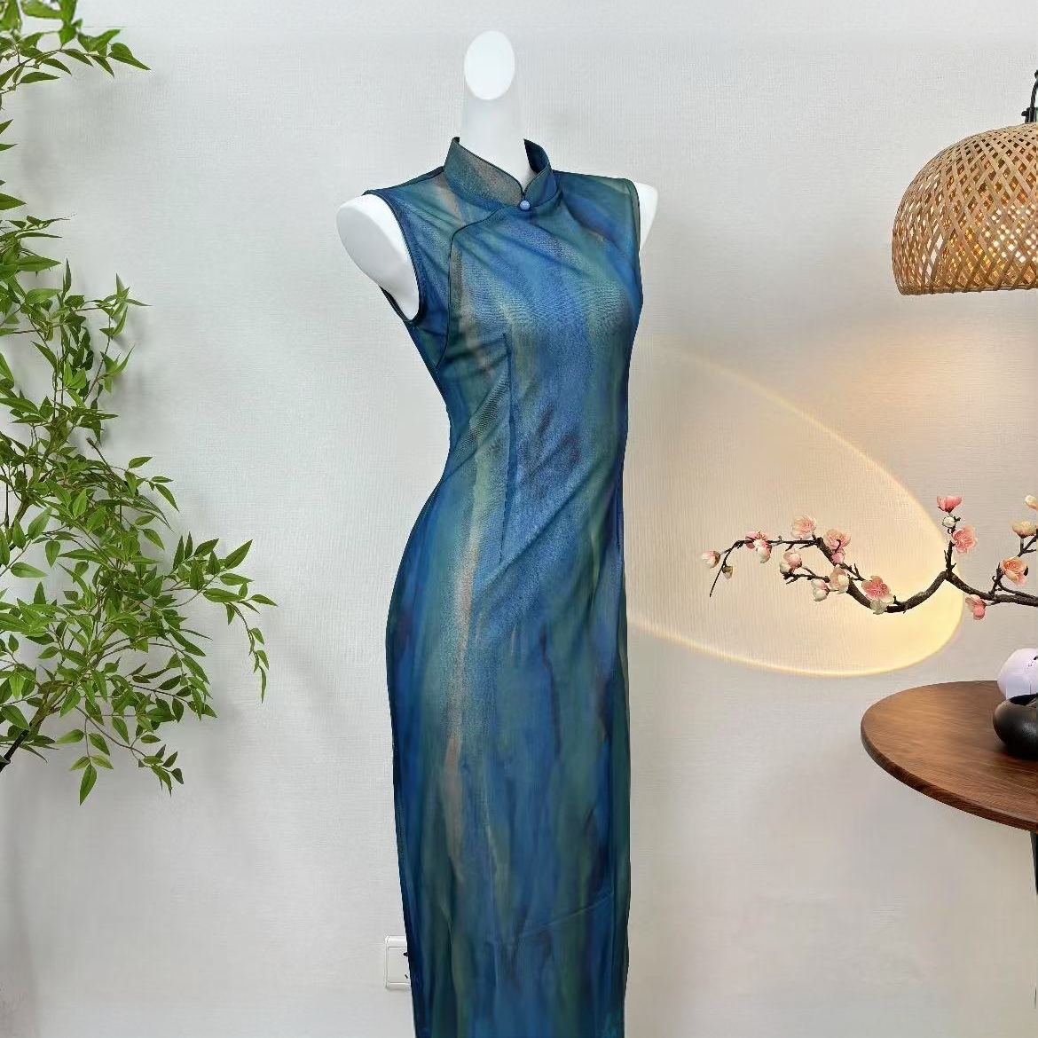 2025新款渐变色高级无袖港风气质旗袍