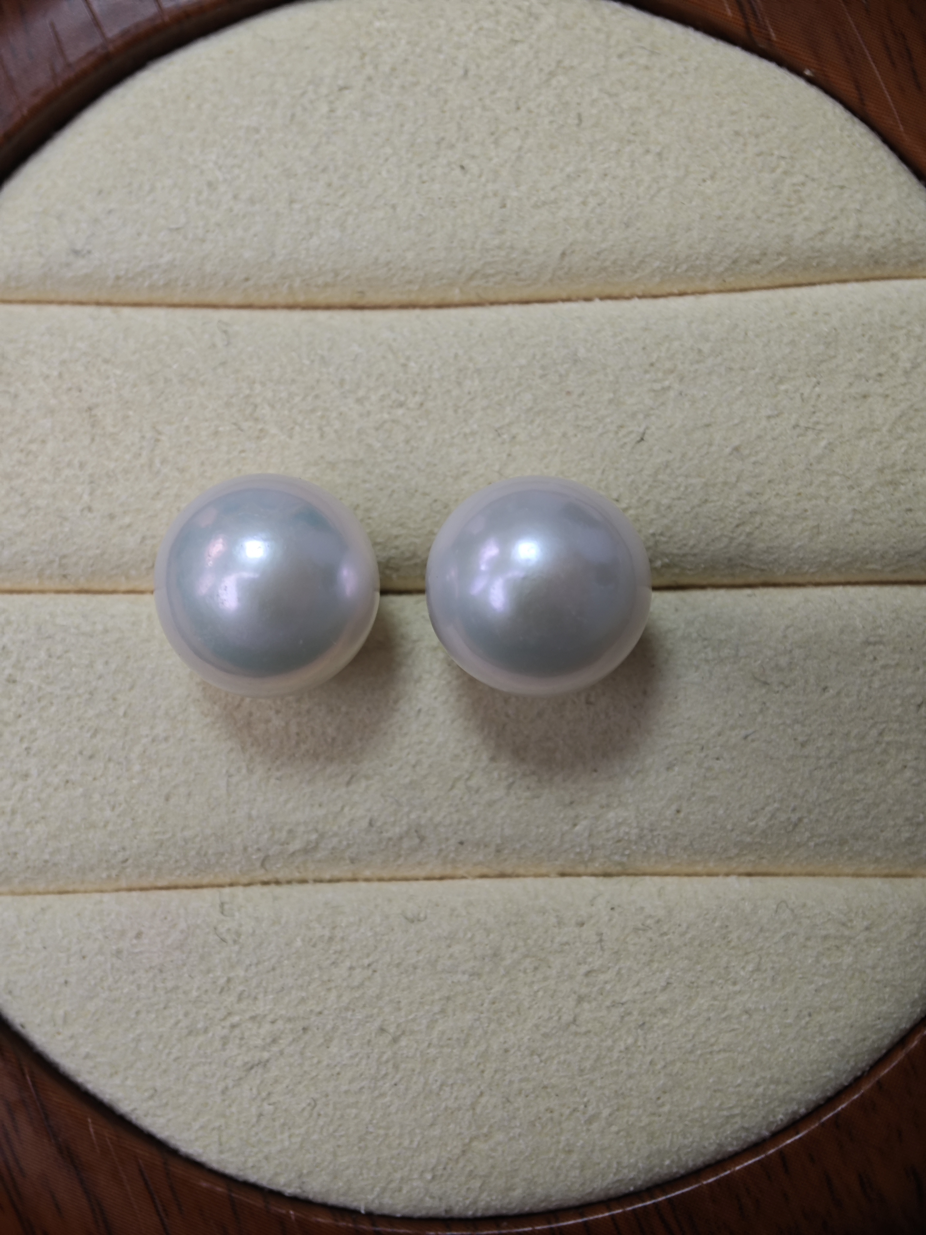 【白细胞耳钉】12-13mm淡水珍珠宝石光赛澳白耳钉S925银正圆