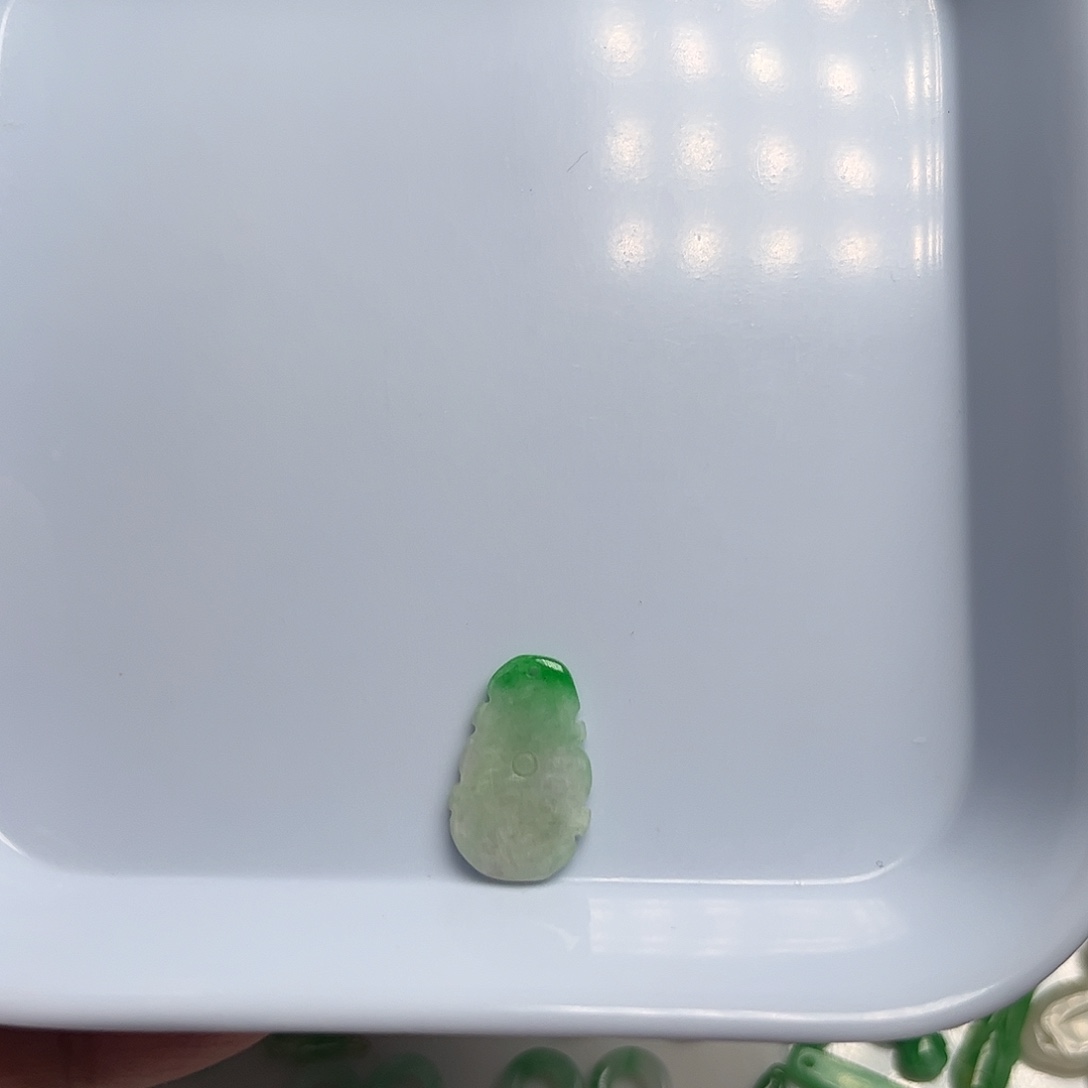 翡翠未镶嵌颈饰天然翡翠