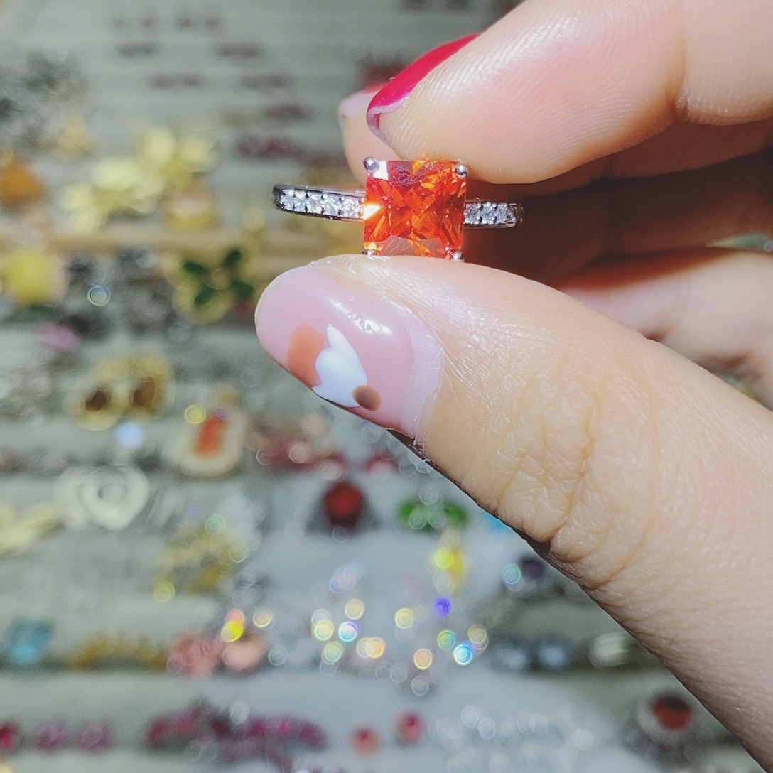 【闪购商品】托帕石耳饰银S925镶嵌