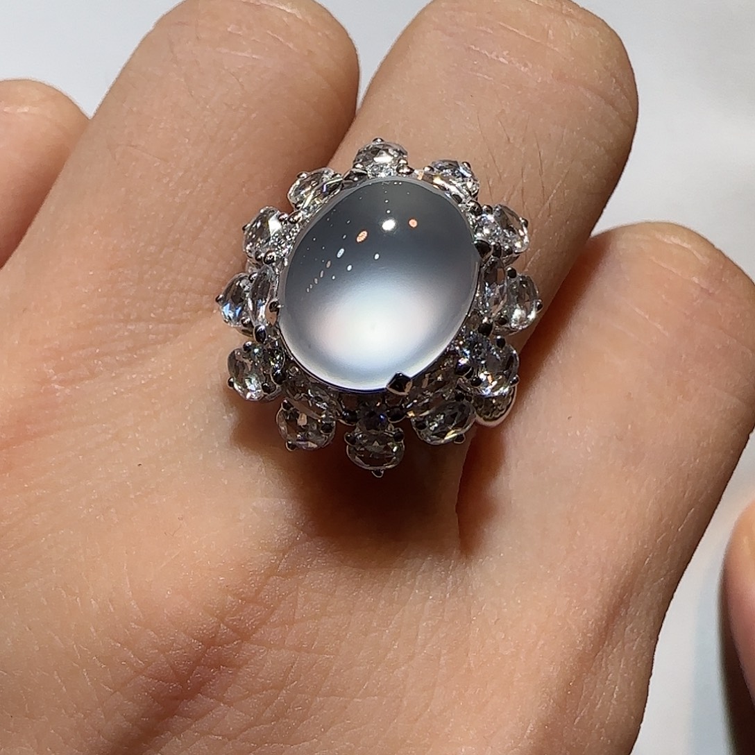 猫***」翡翠18K金镶嵌戒指蛋面