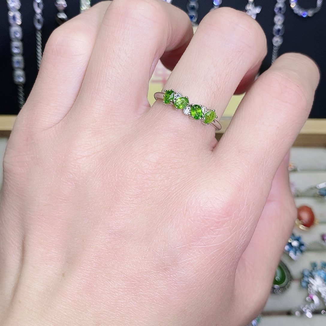 未镶嵌透辉石戒指