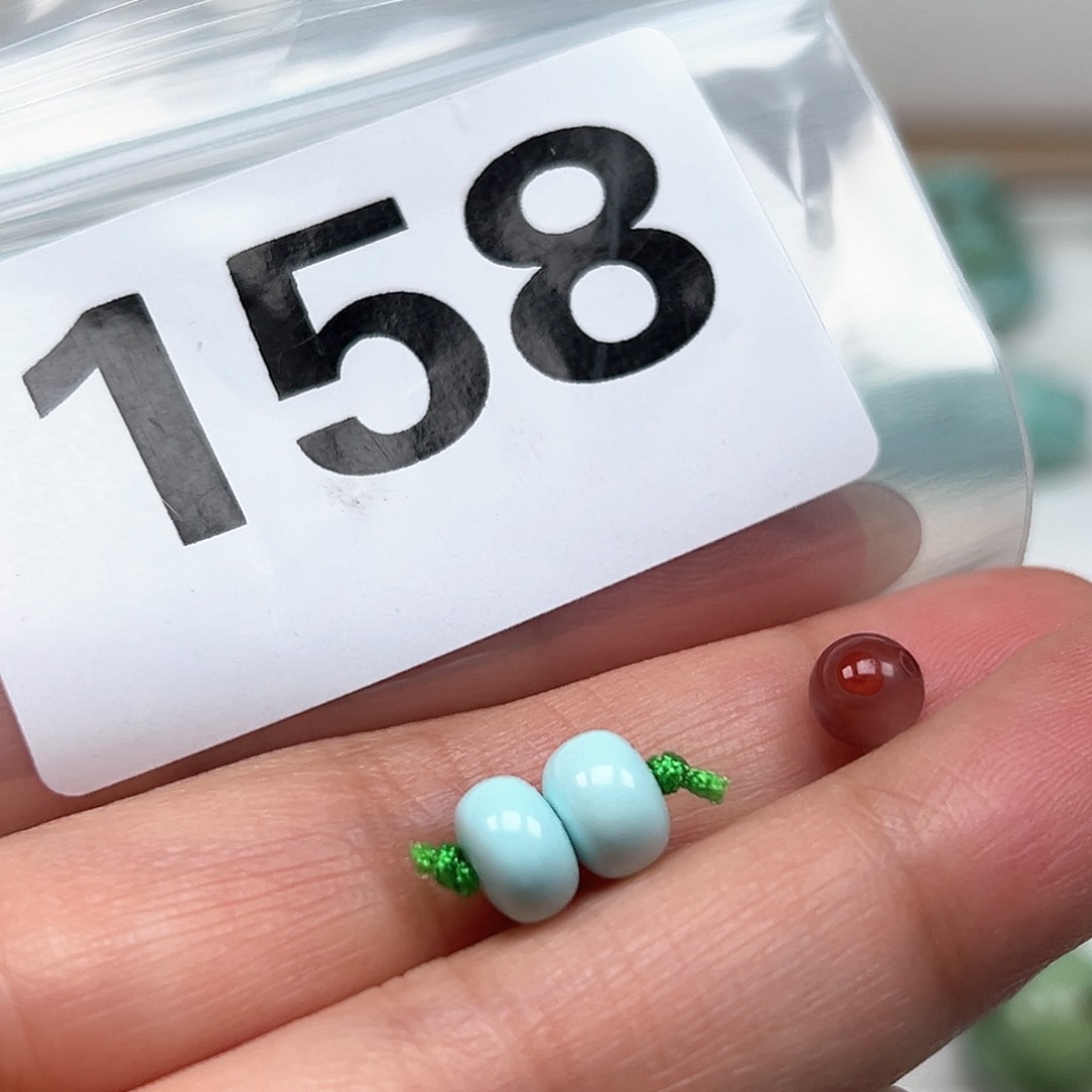 南红玛瑙颈饰未镶嵌