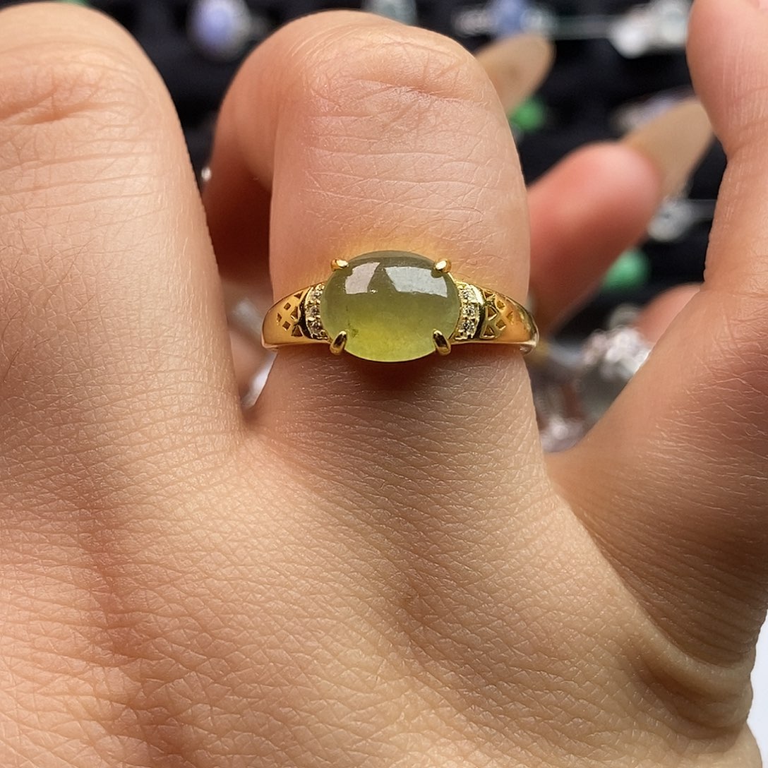 翡翠未镶嵌戒指翡翠