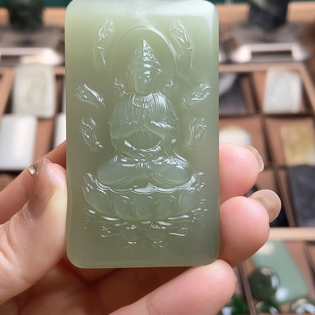 和田玉（糖玉）颈饰未镶嵌