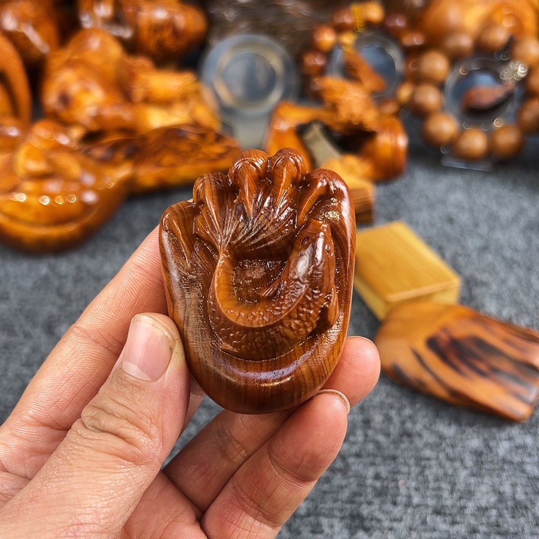 柏木太行崖柏溏心玉化高油手把件