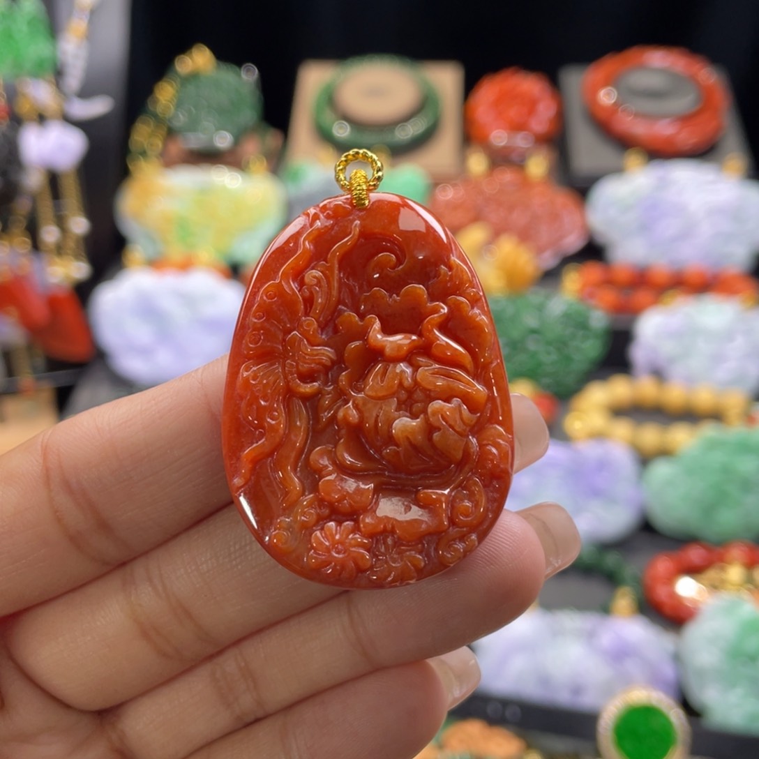 翡翠颈饰未镶嵌代编织