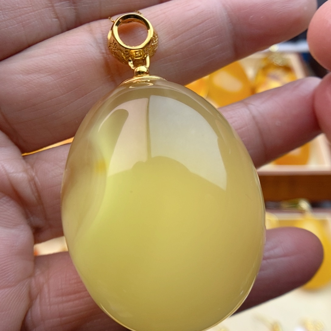 琥珀颈饰银S925镀金镶嵌