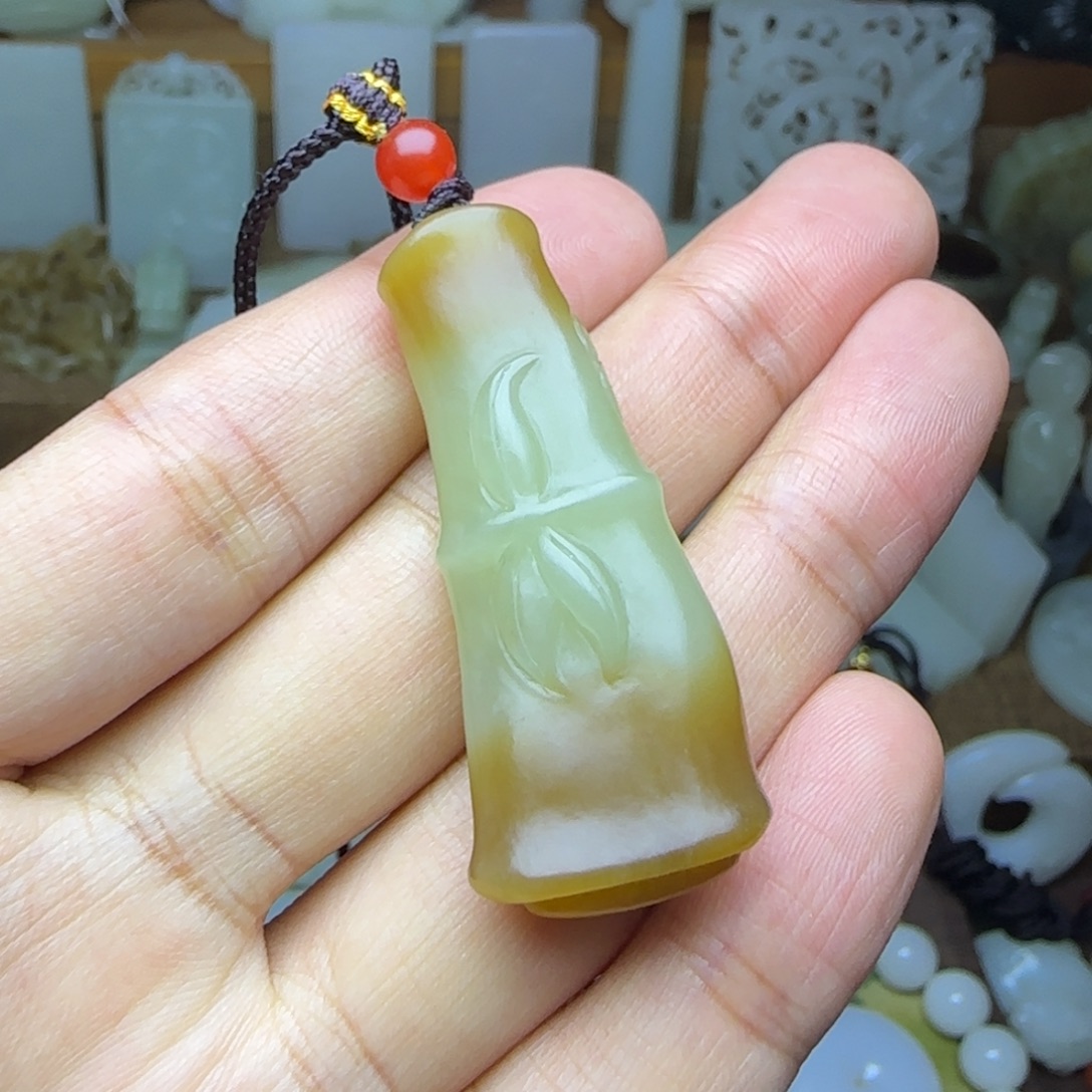 和田玉未镶嵌挂件竹节