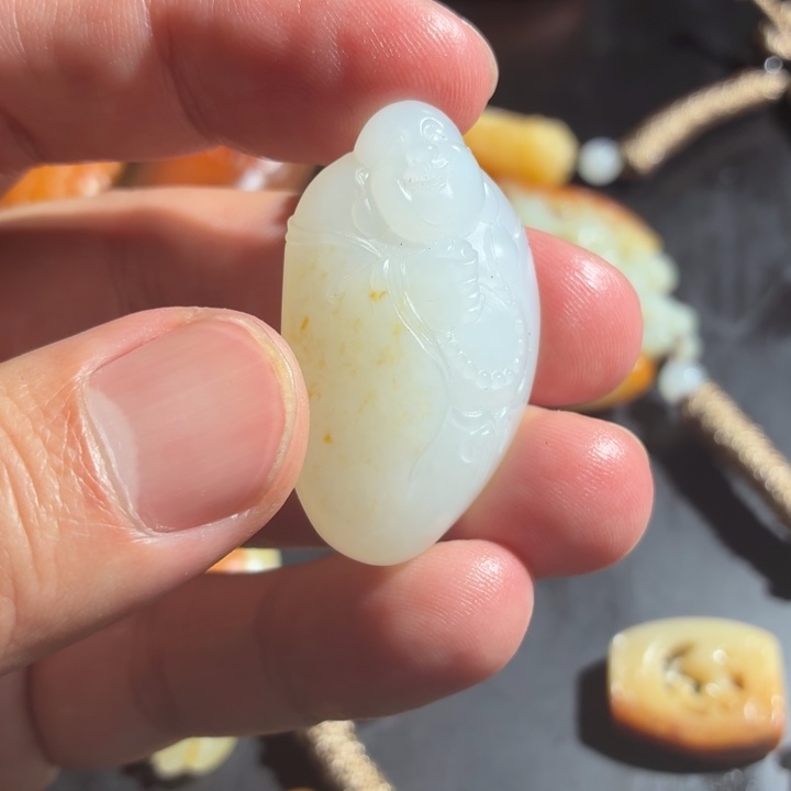和田玉（糖玉）未镶嵌颈饰