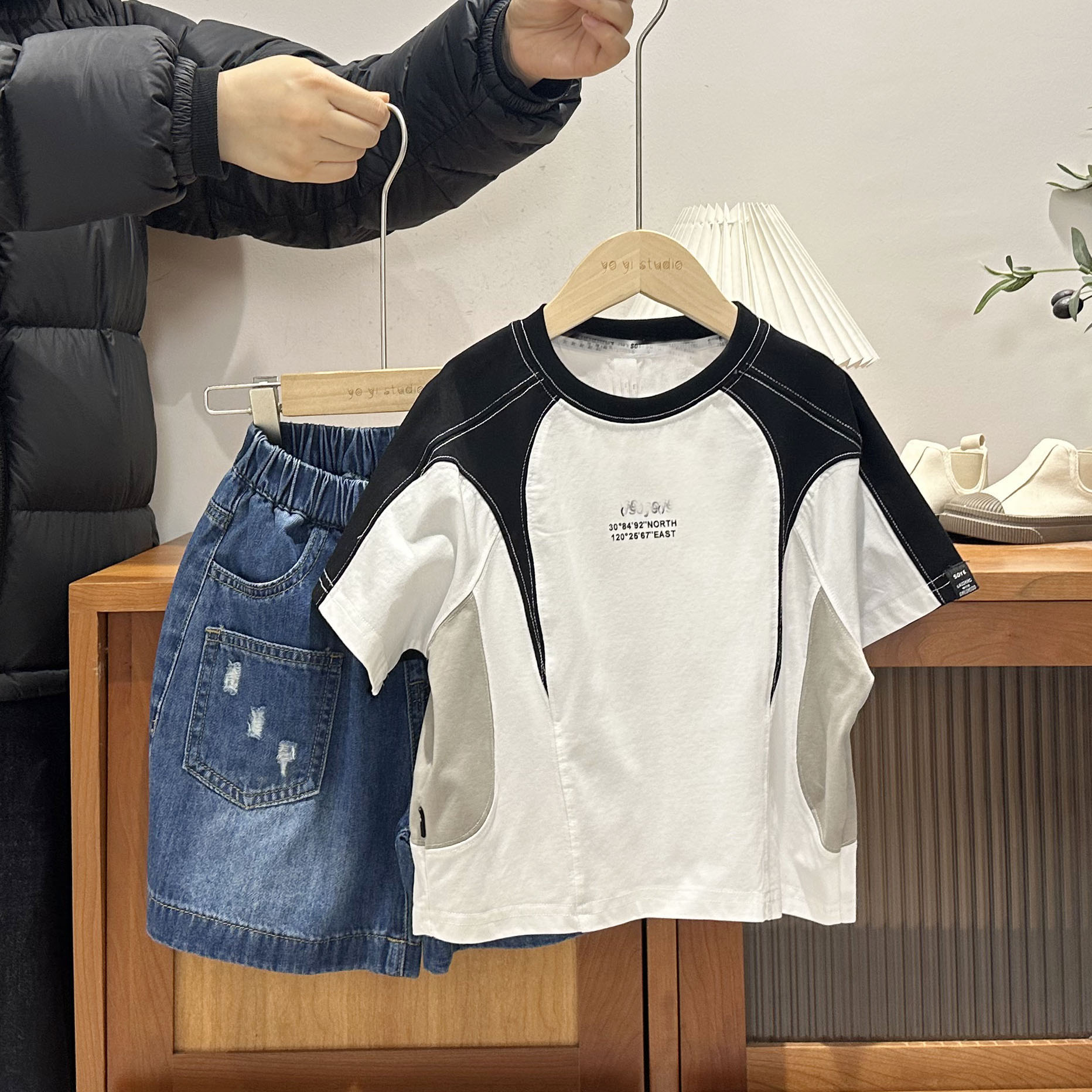 儿童夏季设计款拼接拼色短袖T恤79083