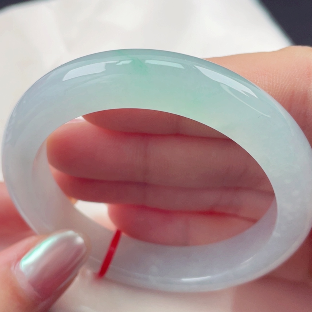 翡翠未镶嵌手镯52圈口