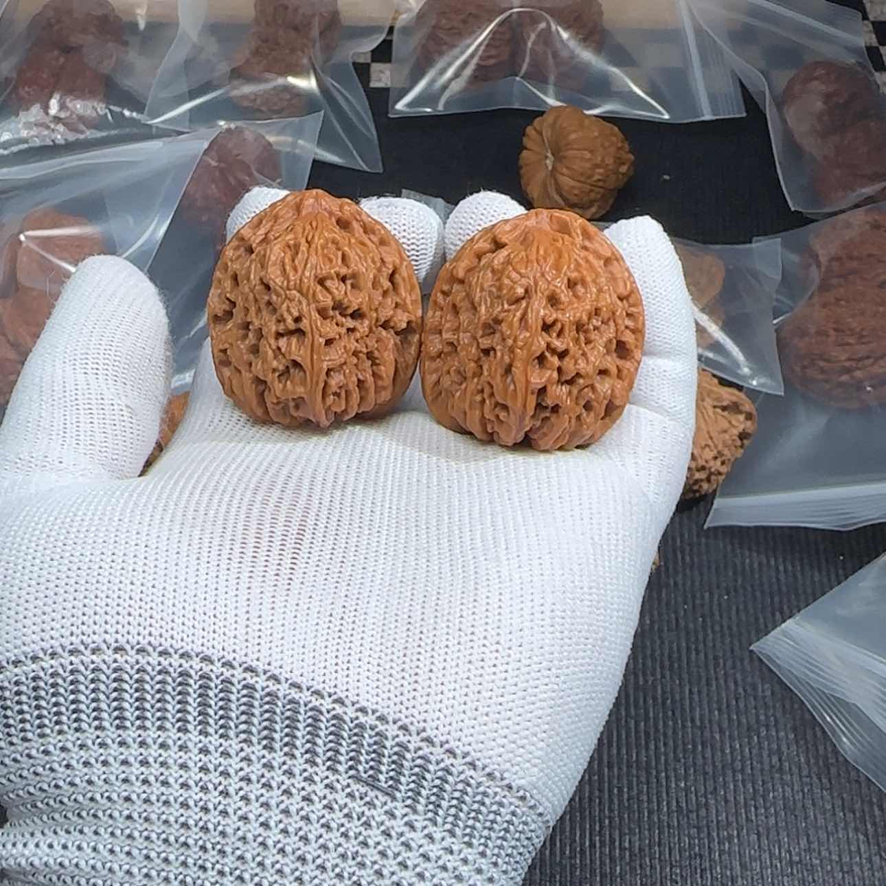 【闪购商品】文玩核桃把件南疆