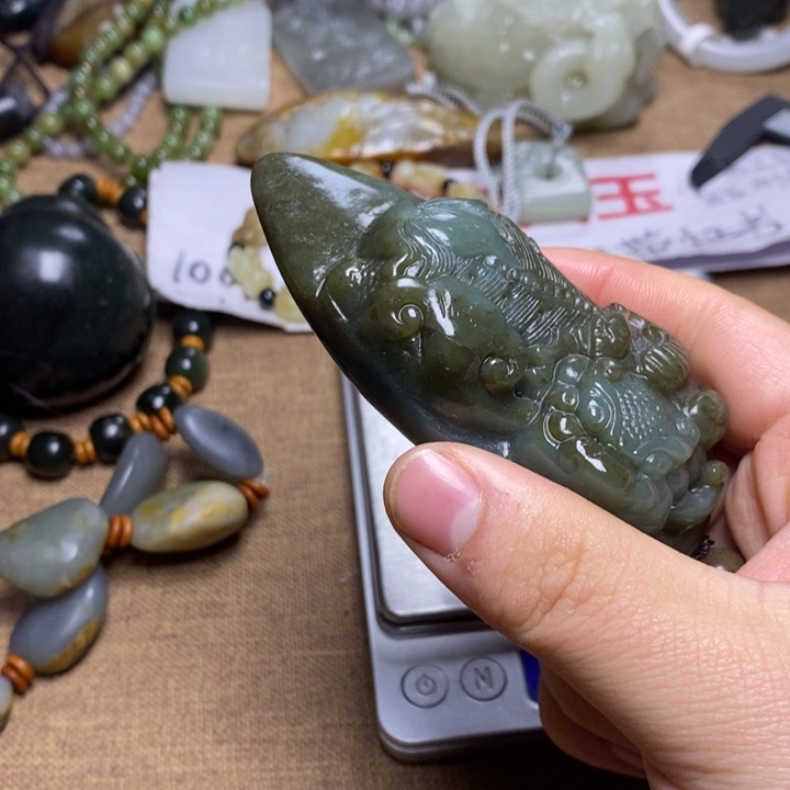 和田玉未镶嵌挂件