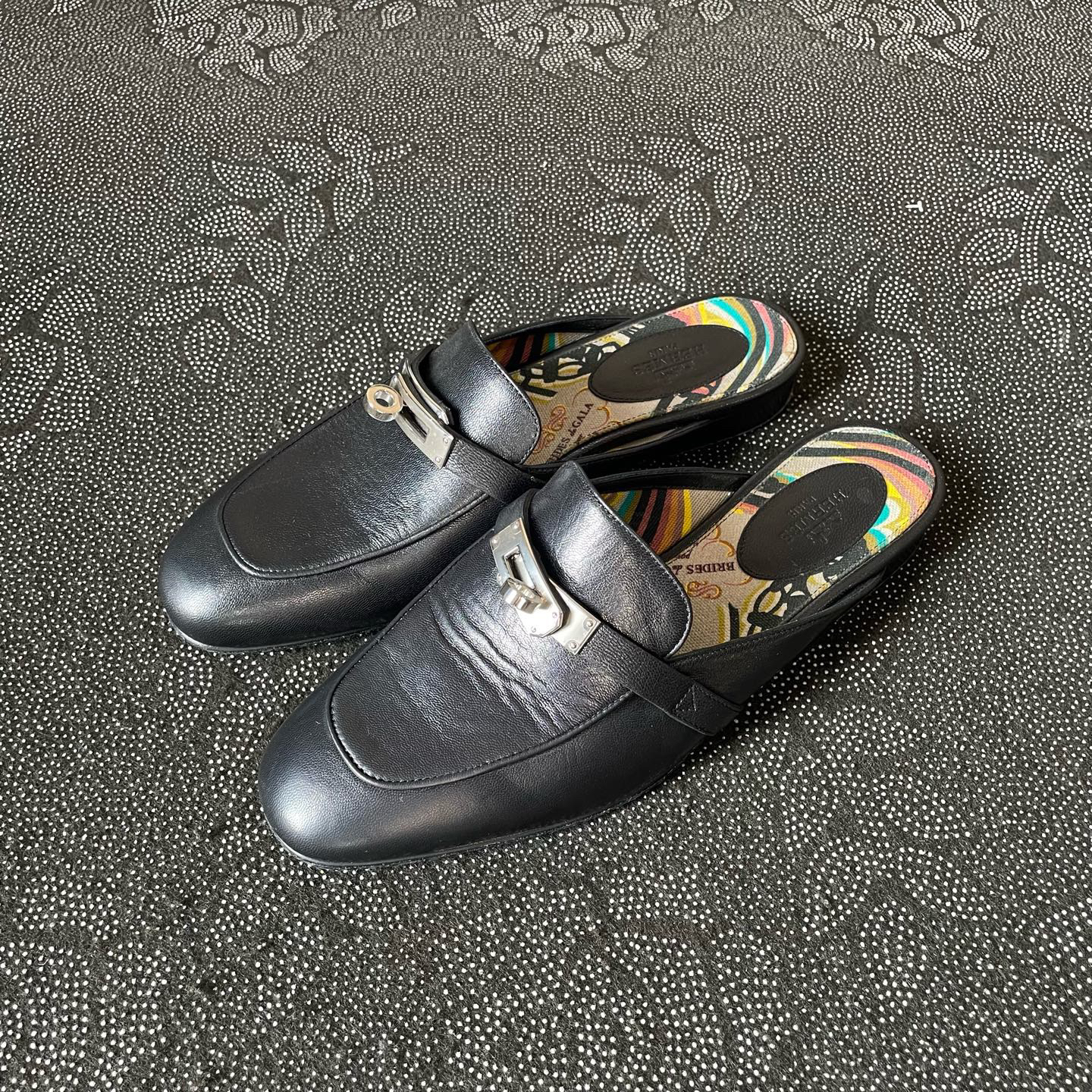 95新 Hermes/爱马仕 不规则图案半拖/36.5码/无盒