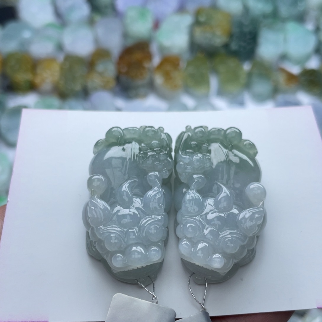 翡翠颈饰未镶嵌貔貅