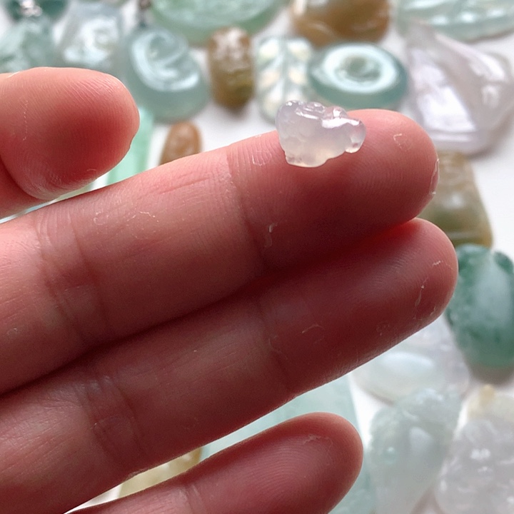 翡翠颈饰未镶嵌挂件