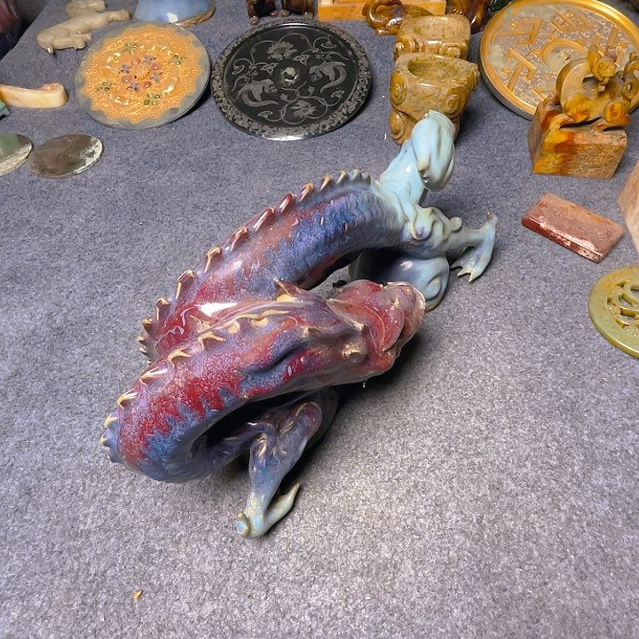 缸坎坎坷坷地走过这条小路