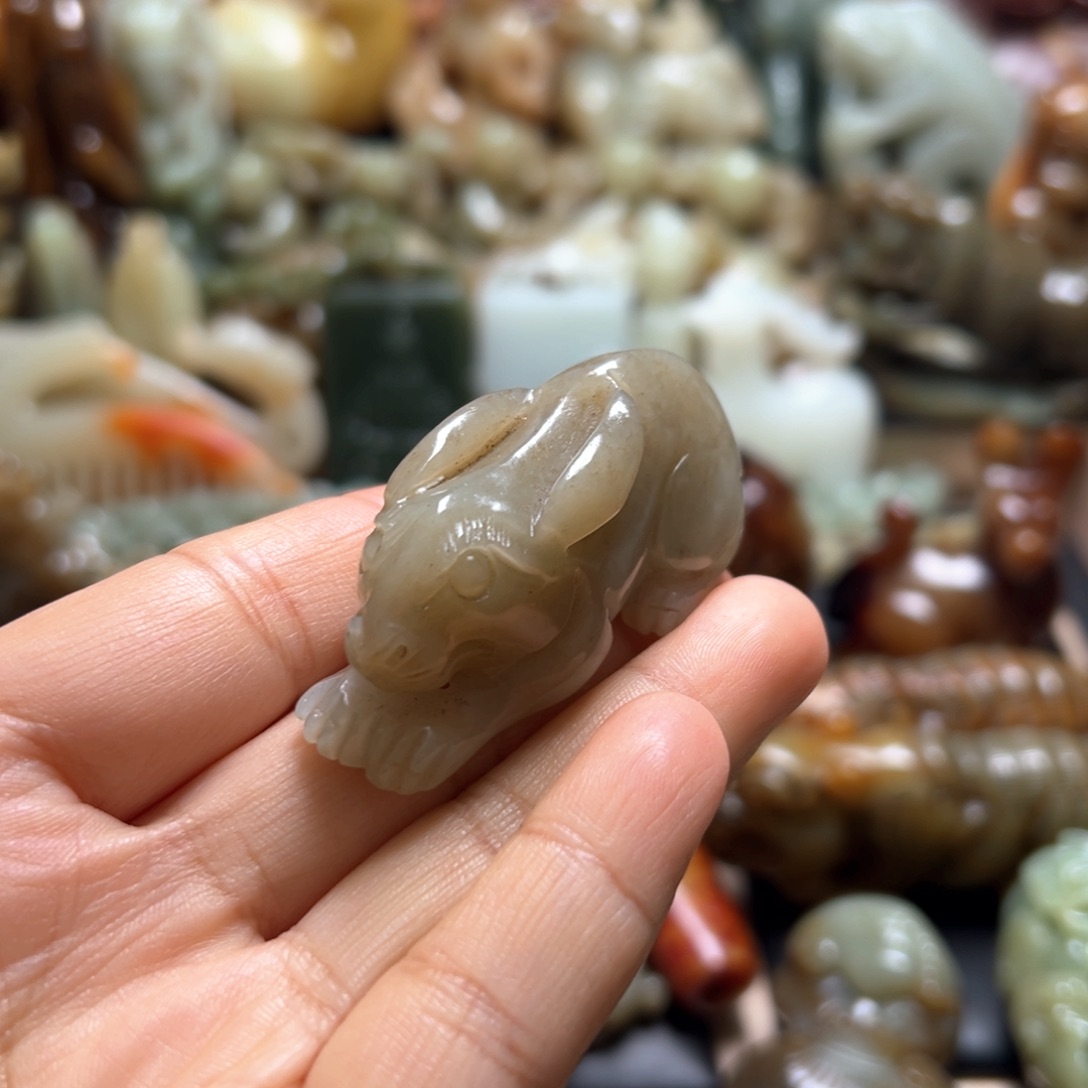 和田玉颈饰未镶嵌