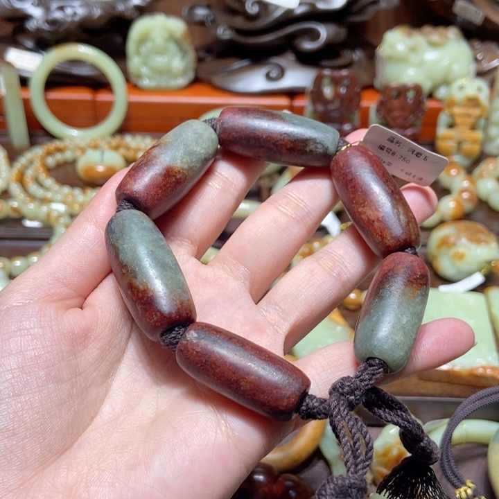 岫岩河磨玉（透闪石质玉）手链未镶嵌