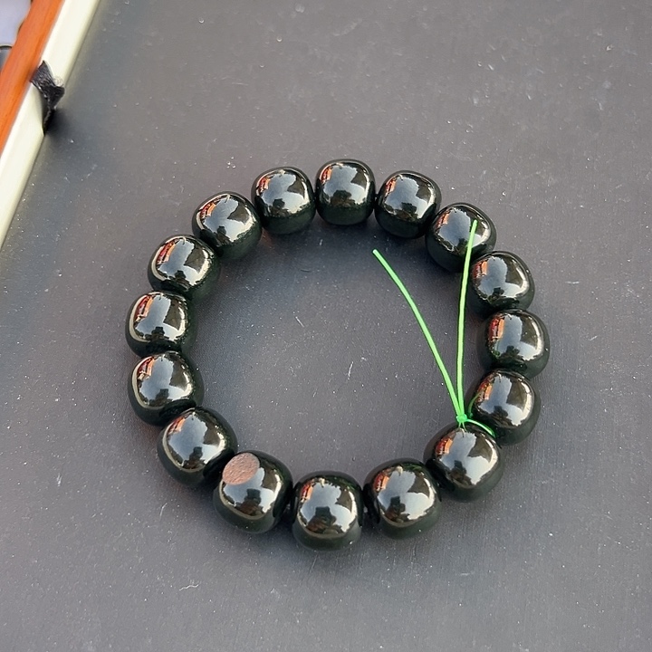 未镶嵌手串和田玉卡14