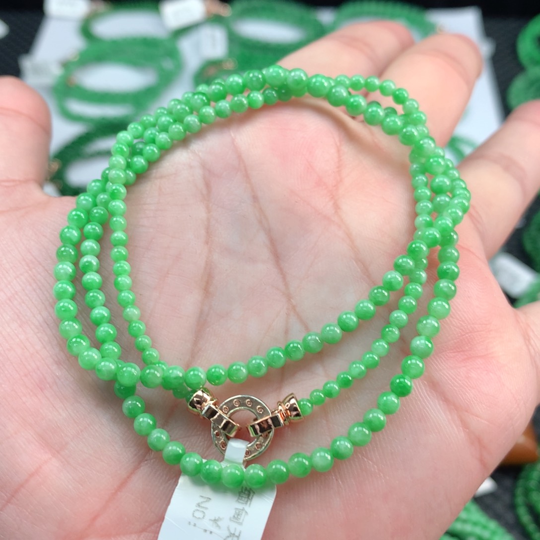 翡翠手链未镶嵌翡翠