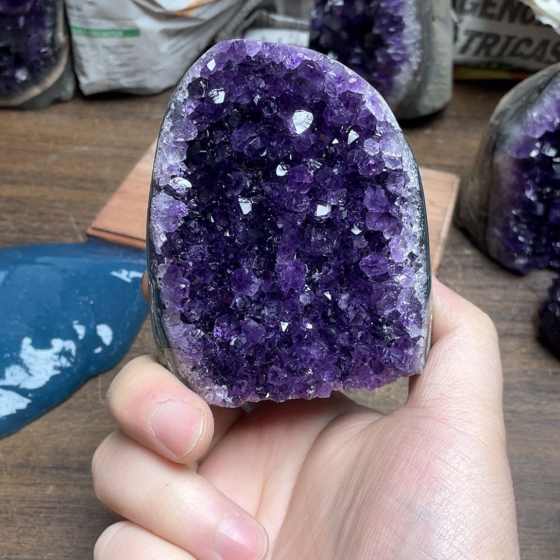 紫晶大型摆件（非配饰）未镶嵌