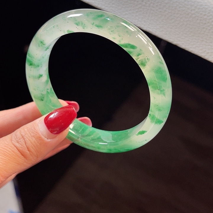 石英质玉手镯未镶嵌青*吖